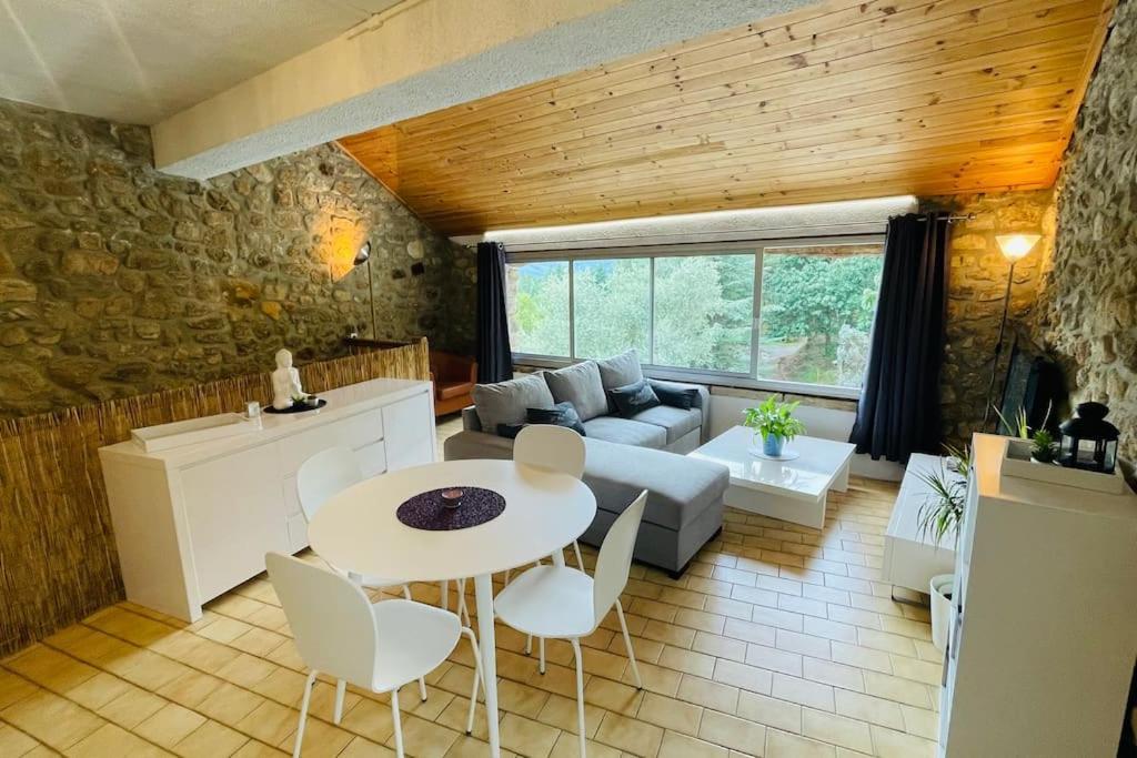 Gite Des 3 Vallees - Le Soleil Des Cevennes Apartment Сен-Жан-дю-Гар Екстериор снимка